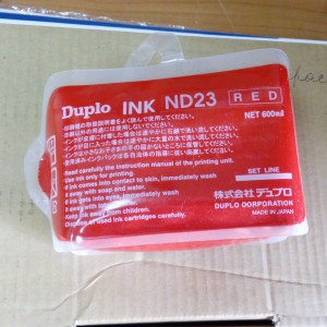 Duplo ND23 красная 600 мл для Duplo DP-460 - Продажа печатного и полиграфического оборудования Графические Системы, г.Екатеринбург